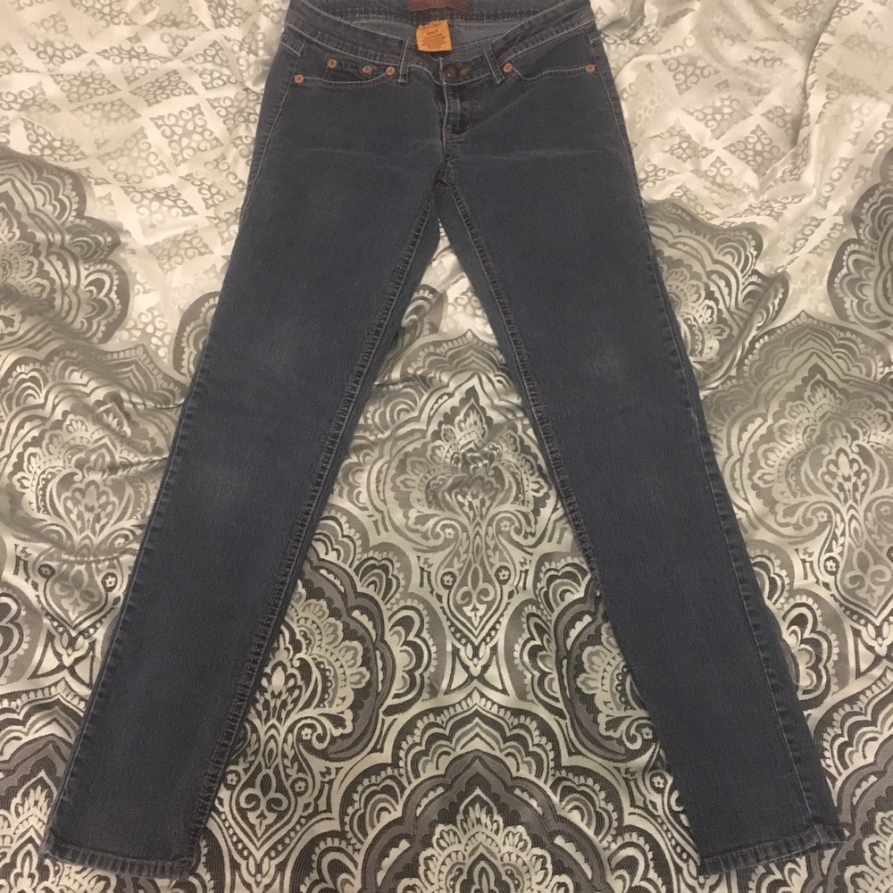 Domaine brand jeans
